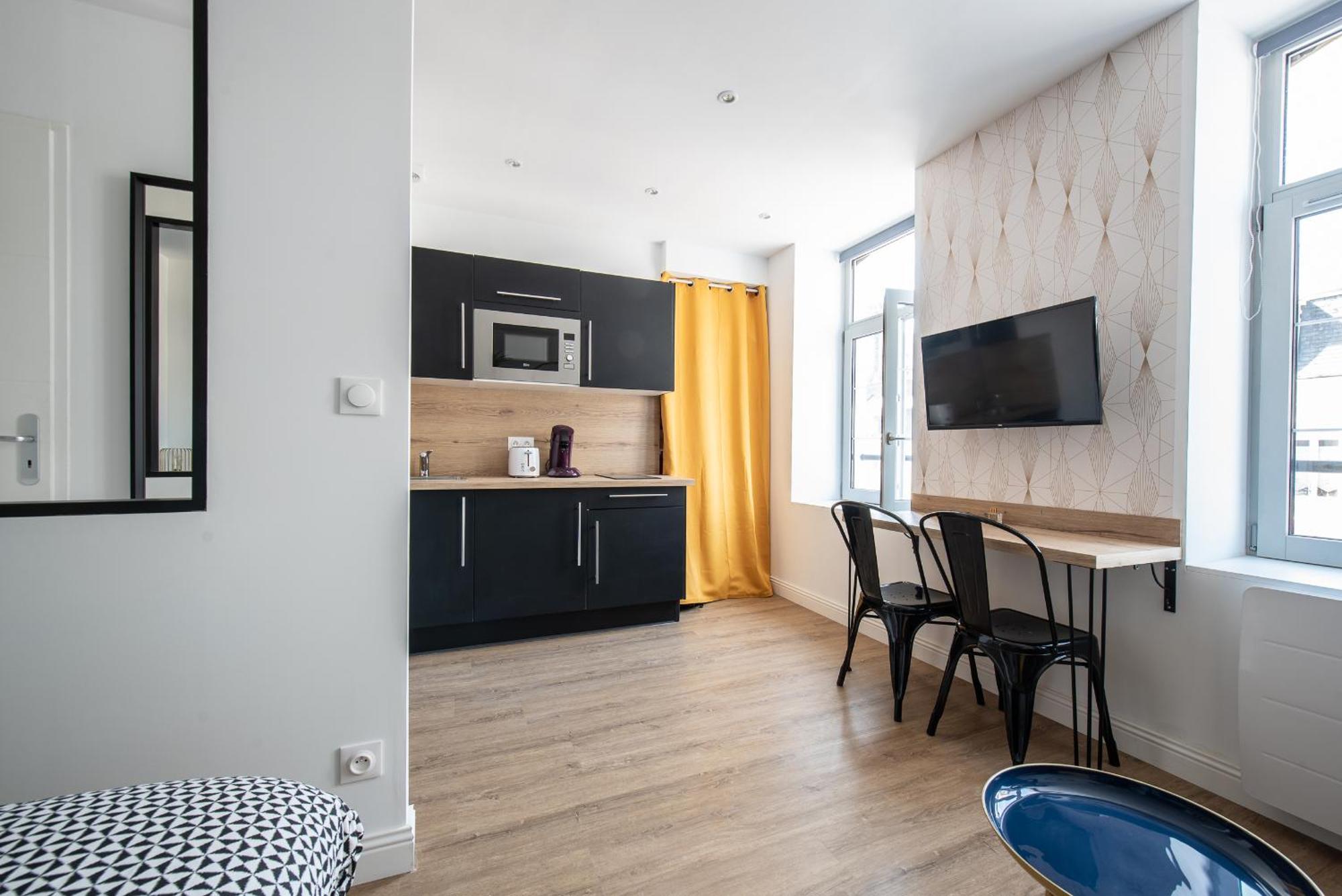Au Nouveau Boulonnais - 4 Appartements Charmants Pour Couples, Familles Et Groupe D'Amis, Vieille Ville Et Centre Ville De Boulogne Sur Mer Екстер'єр фото