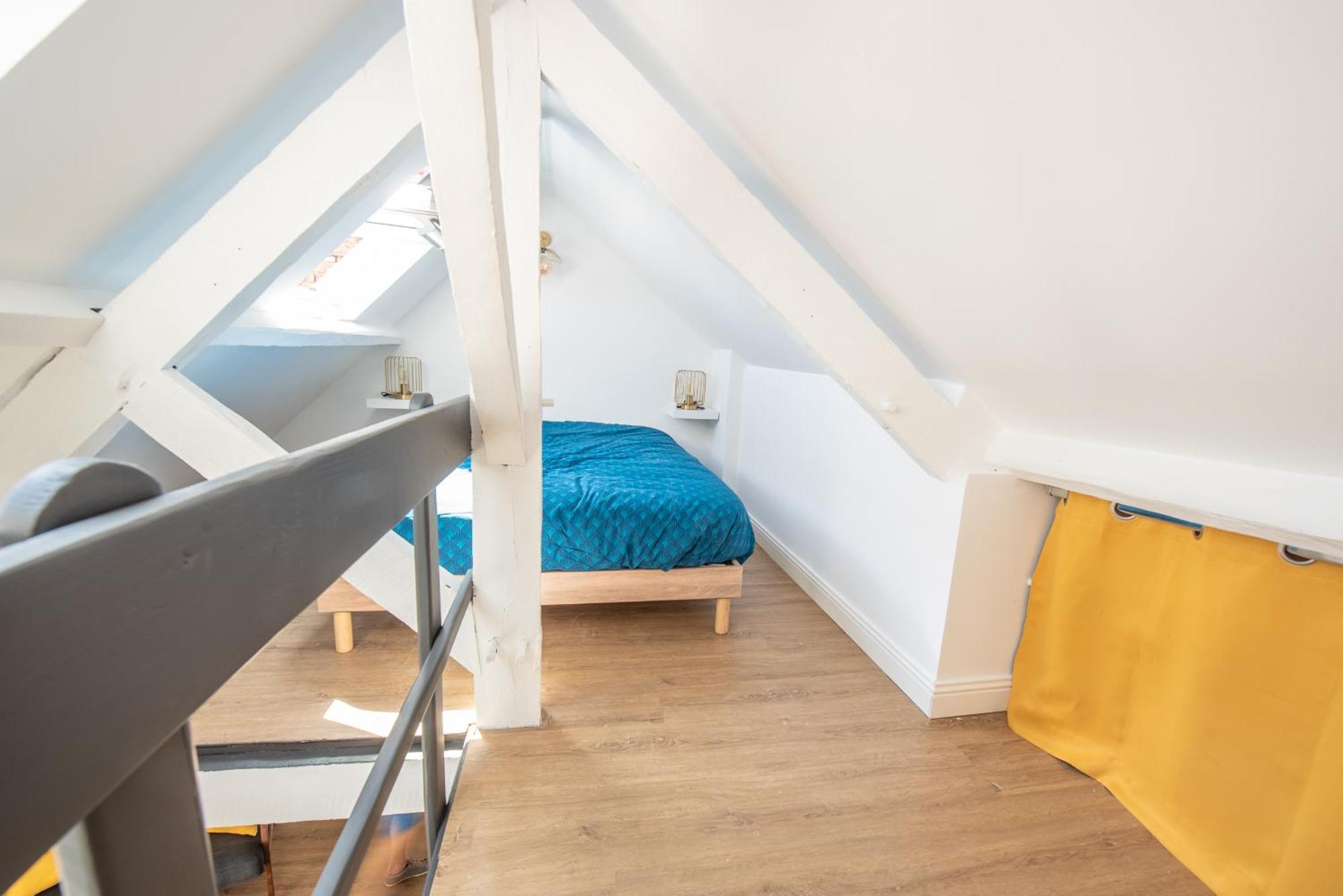 Au Nouveau Boulonnais - 4 Appartements Charmants Pour Couples, Familles Et Groupe D'Amis, Vieille Ville Et Centre Ville De Boulogne Sur Mer Екстер'єр фото
